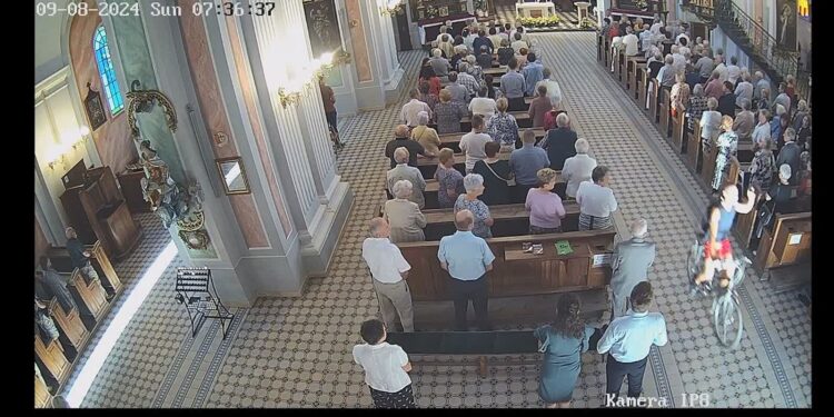 Tarnobrzeg: Wjechał do kościoła rowerem – odpowie m.in. za  obrazę uczuć religijmych