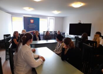 Tarnobrzeg: Uczniowie „Rolnika” z wizytą w Urzędzie Skarbowym