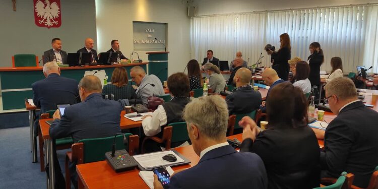 Mielec: Konstytucja  Finansowa  Miasta Mielca przyjęta na sesji Rady Miejskiej