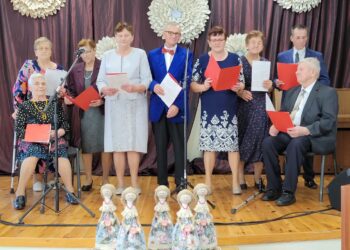 Łoniów: I Rozśpiewany Łoniów pod znakiem jesiennej piosenki