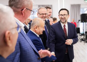 Mielec: Europoseł Daniel  Obajtek  otworzył biuro w Mielcu