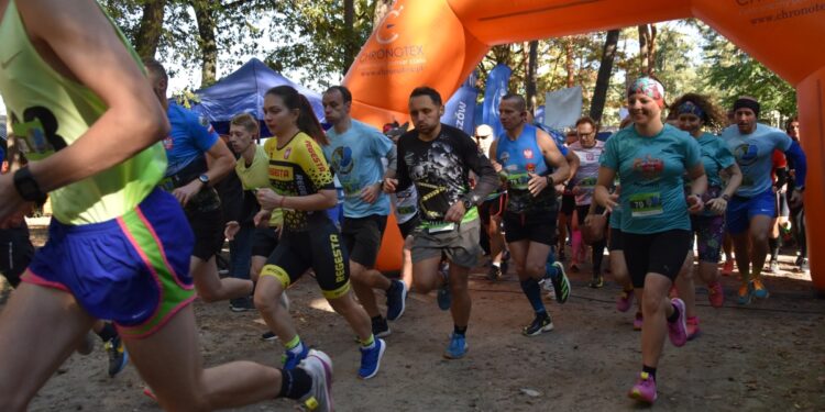 Staszów. Po raz trzeci pobiegli „Golejowskim Szlakiem”