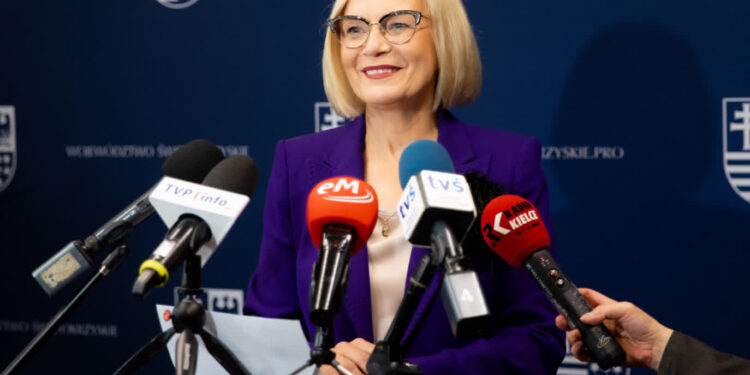 Sandomierz, Staszów: Fundusze Europejskie na wsparcie seniorów i osób niesamodzielnych – rusza potężne wsparcie dla regionu