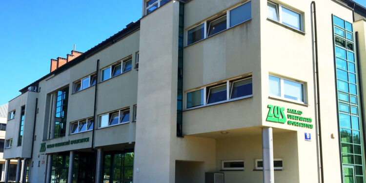 Stalowa Wola: 90 lat ZUS i jubileusz stalowowolskiego Inspektoratu