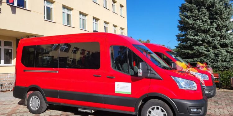 Skopanie, Grębów. Bezpieczniej przewiozą podopiecznych