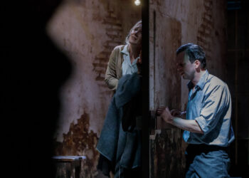 Sandomierz: „Przez ścianę” – miłość z mokotowskiego więzienia tematem poruszającego spektaklu