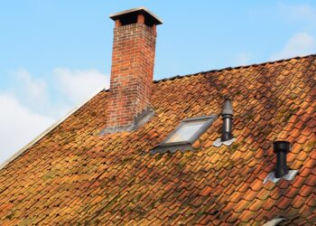 Tarnobrzeg: Ten zabieg zapewni bezpieczeństwo w sezonie grzewczym. Zadzwoń do kominiarza!