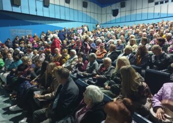 Tarnobrzeg: Na film o księdzu Michale przybyły tłumy