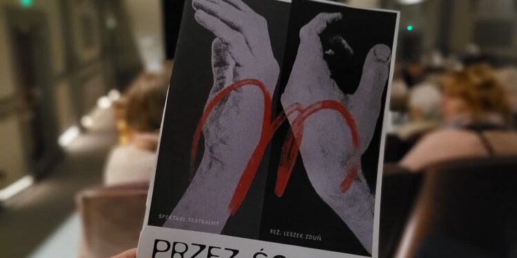 Sandomierz: Historia miłości, która zrodziła się w więziennej celi, porusza tłumy