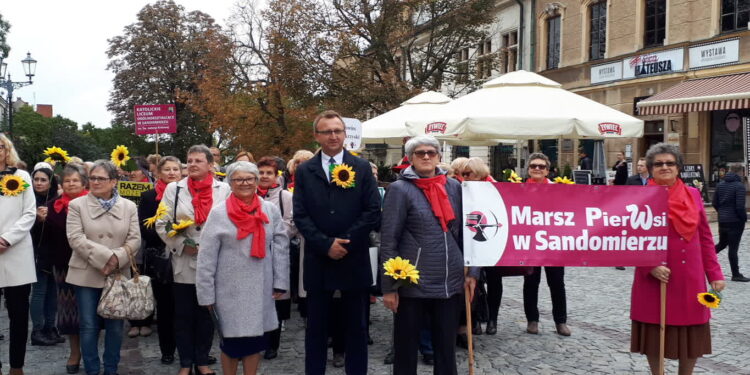 Sandomierz: PATRONAT – 11 ‘Marsz Pier(w)si’ przejdzie przez miasto.