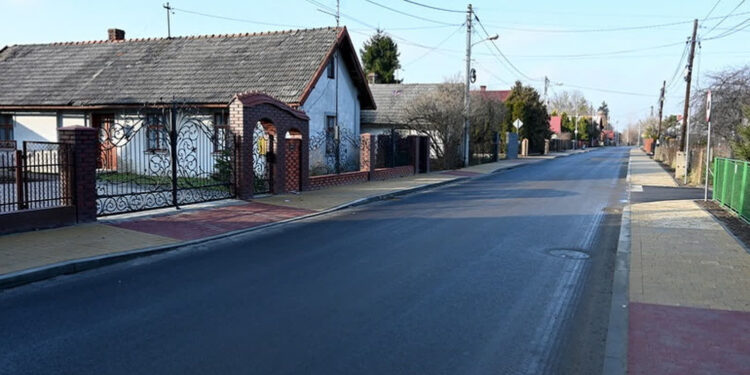 Stalowa Wola: Ulica Ogrodowa już po remoncie