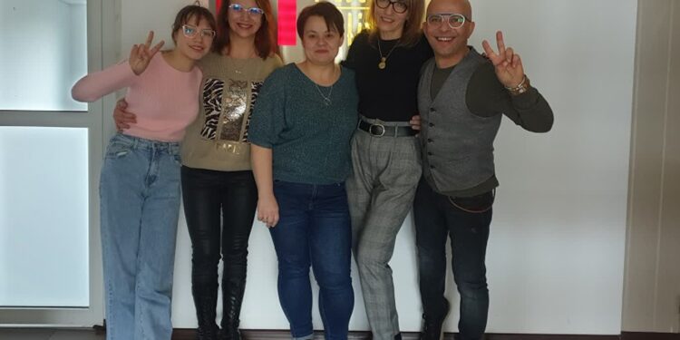 Paweł Gospoś, Magda Jarosz, Anna Mroczkowska, Edyta Galek – zaangażowani w organizację akcji charytatywnej „Choinka Życzeń”