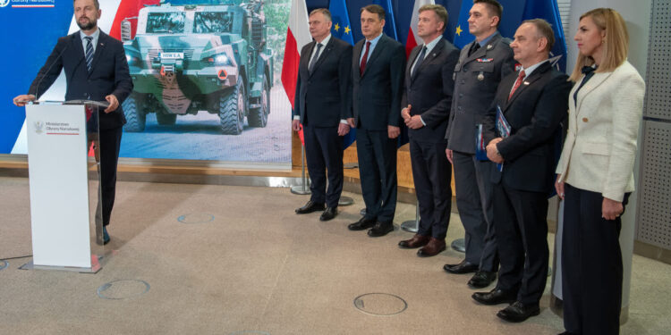 Huta Stalowa Wola – umowa na wozy towarzyszące dla WR-40 Langusta podpisana