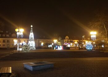 Tarnobrzeg: Miasto nie wydzierżawi świątecznych iluminacji świetlnych