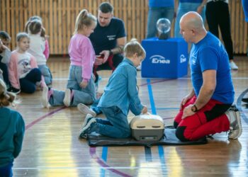 Połaniec. Wolontariusze Enei edukowali połanieckich uczniów