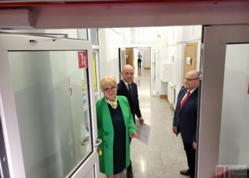 Tarnobrzeg. Ponownie otwarto drzwi pomiędzy urzędami