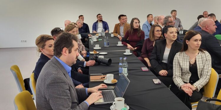 Tarnobrzeg. O biznesie przy śniadaniu