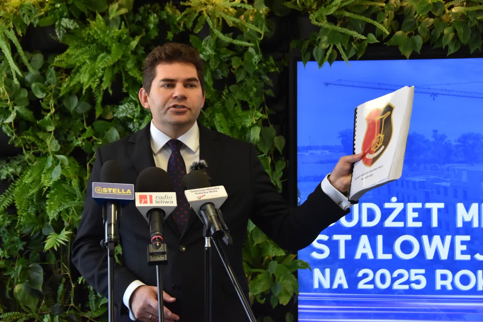um-budzet25em1.jpg