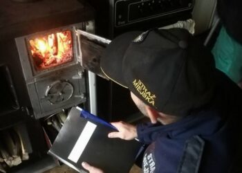 Mielec:  Wciąż palimy w domach  byle czym…