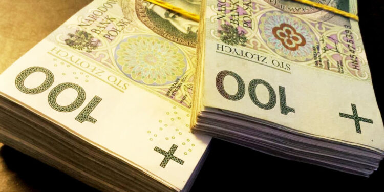 Oszustwo metodą „pracownika banku” w Mielcu – 24-latek stracił 50 tys. złotych