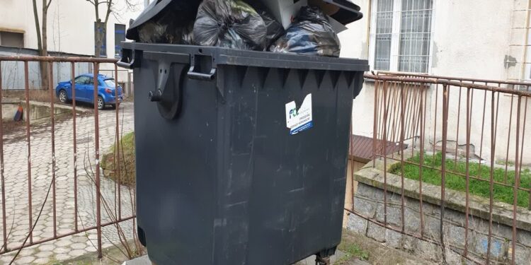 Tarnobrzeg: O śmieciach na sesji