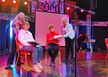 Tarnobrzeg: „Jesienna zaduma”. Aktorami uczestnicy centrum seniora