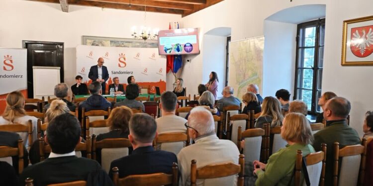 Sandomierz: Spada liczba turystów odwiedzających Sandomierz