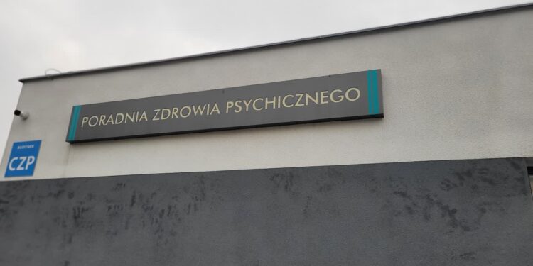 Sandomierz: Otwarty dialog szansą na skuteczniejszą pomoc dla osób w kryzysie psychicznym