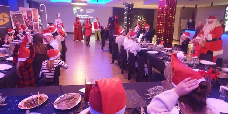 Tarnobrzeg: Niebanalna wieczerza wigilijna. Uczestnikami podopieczni domów dziecka