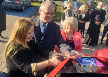 Tarnobrzeg: Nowe auto dla podopiecznych Środowiskowego Domu Samopomocy