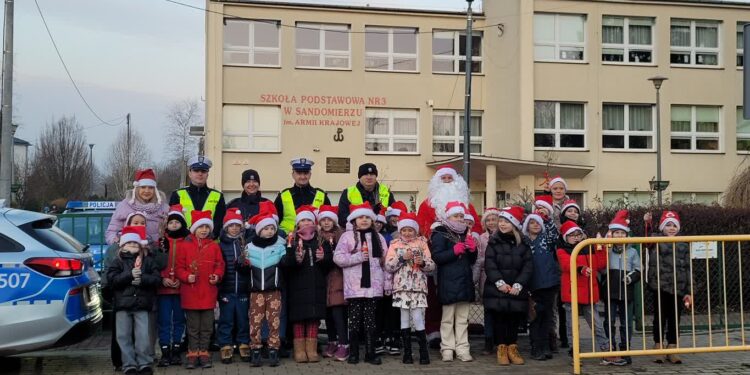 Sandomierz: Czekoladowe mikołaje lub rózgi dla kierowców (FOTO)