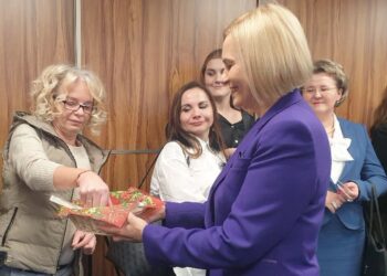 Opłatek w gronie dziennikarzy – spotkanie u marszałka województwa świętokrzyskiego