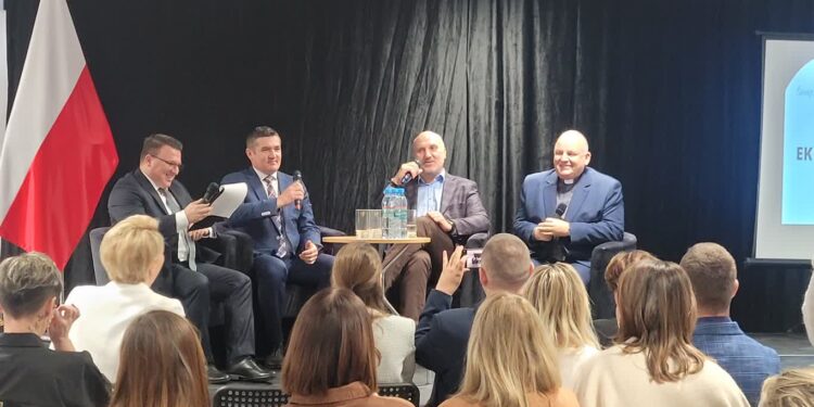 Obrazów: Kongres Ekonomii Społecznej