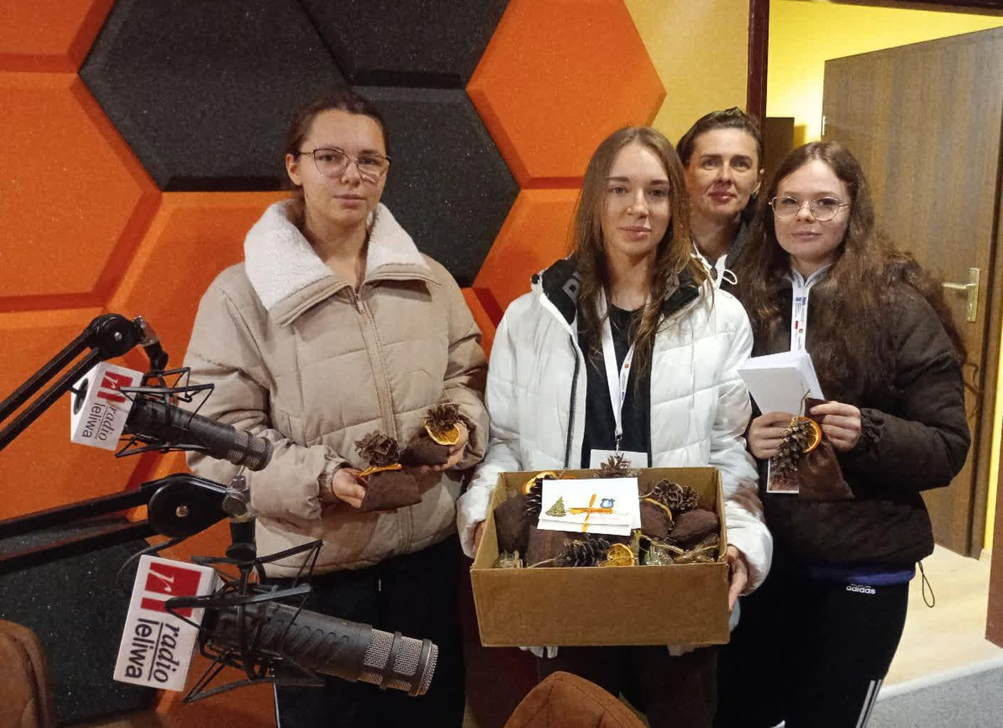 zs2-fabryka swiat3.jpg