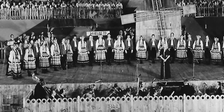 Mielec: Powracają  w wielkim muzyczno-tanecznym stylu…