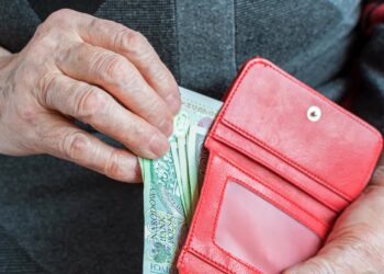 Mielec: Dyżur telefoniczny   przyjmowanie wniosków o tzw. rentę wdowią