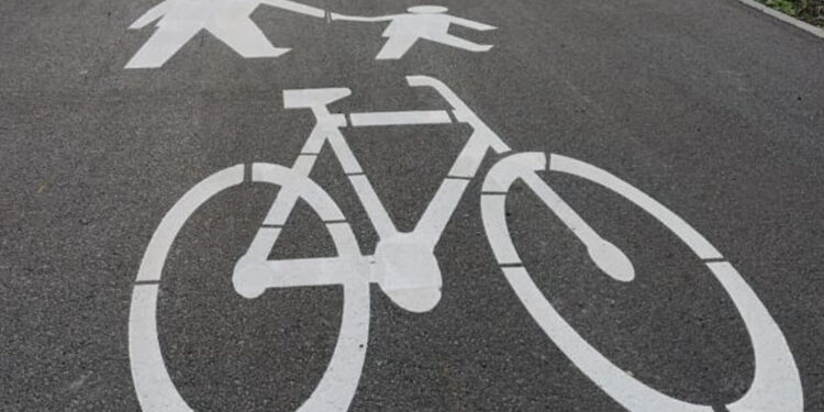 Stalowa Wola: Jeden chętny i wysoka cena na zaprojektowanie i przebudowę ścieżek