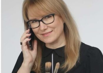 Beata Wilczewska, wizażystka i fryzjerką, która stworzyła Akademię Kreowania Wizerunku w Tarnobrzegu.