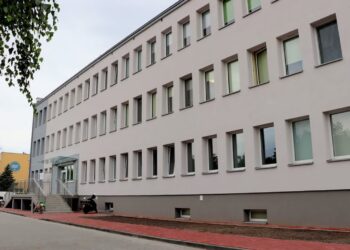 Mielec: Prace remontowo-budowlane w budynku szpitalnych poradni