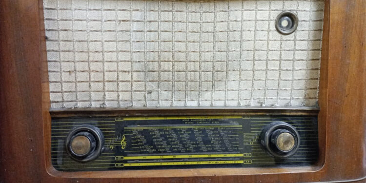 Stalowa Wola: Radiowe miasto w kafejkowych wspomnieniach