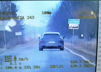 Tarnobrzeg: Kierowca porsche stracił prawo jazdy, kolejny raz przekroczył prędkość
