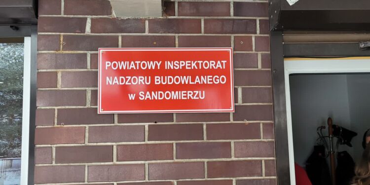 Sandomierz: Powiatowy Inspektorat Nadzoru Budowlanego w Sandomierzu ma nową siedzibę.