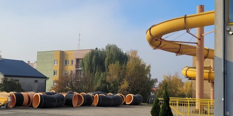 Sandomierz: Opóźnienia na basenie?
