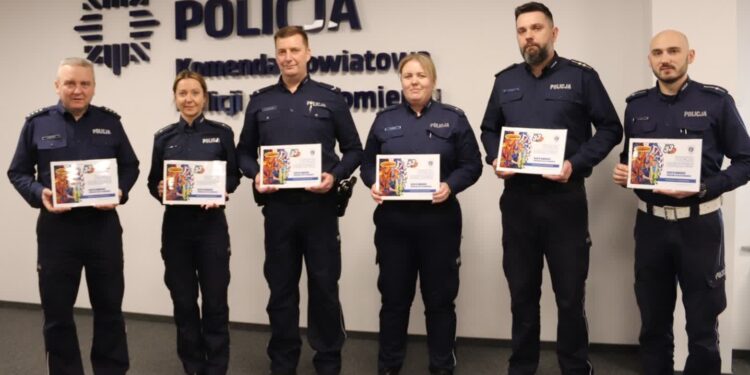 Sandomierz: Policja przekazała Vouchery profilaktyczne na licytację WOŚP