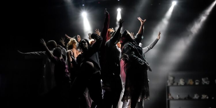 Tarnobrzeg: „Koniec świata” na deskach TDK