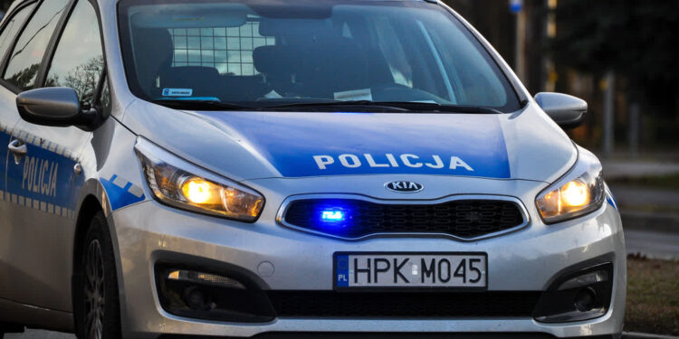 Mielec: Kompletnie pijana 32-latka przewoziła samochodem dwójkę małych dzieci