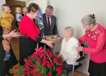 Skotniki, Samborzec: Marianna Płaza świętuje setne urodziny (FOTO)