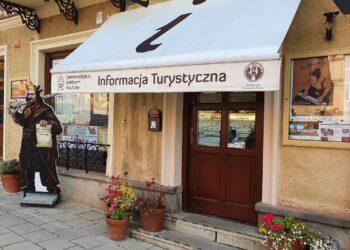 Sandomierz: Centrum Informacji Turystycznej otrzymało Certyfikat Polskiego Systemu Informacji Turystycznej