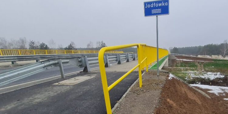 Żabno: Budowa mostu na Jodłówce zakończona