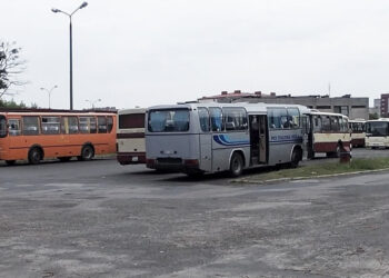 Stalowa Wola: Dworzec autobusowy pod wiaduktem, czy przy cmentarzu?
